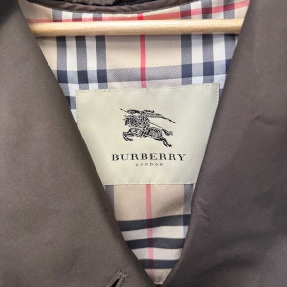 BURBERRY TRENCH  COAT WOMEN BROWN COLOR size 2P - Picture 3 of 8
